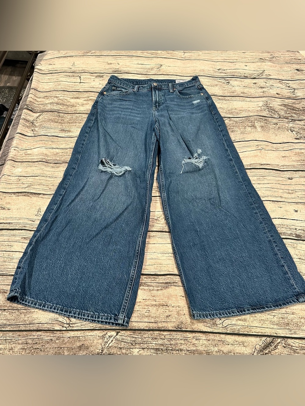 GAP Baggy Mid Rise Wide-Leg Distressed Jeans - Blue Denim Jeans Size 28 Short